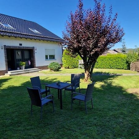 Fewo Hoheeifel, 1 Haus Mit 2 Apartments 5 Schlafzimmer In Kelberg Naehe Nuerburgring מראה חיצוני תמונה